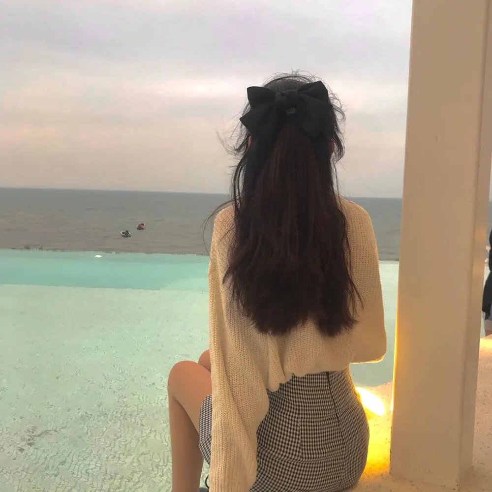 皮裘大衣女人